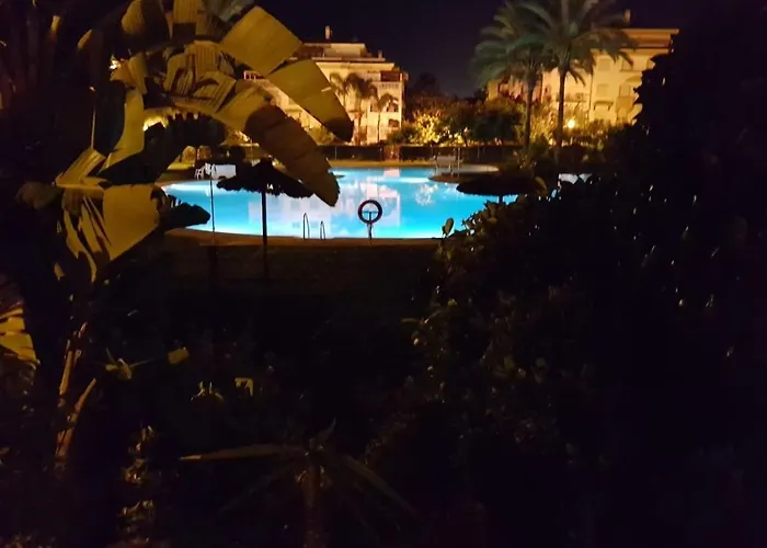 Apartman Puerto Banus 2 Rooms, 4 Personas Bajo Con Jardin *