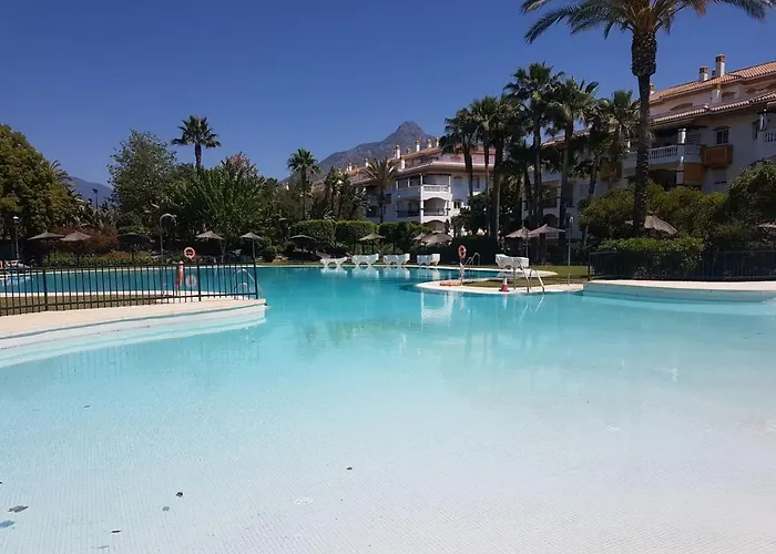 Puerto Banus 2 Rooms, 4 Personas Bajo Con Jardin Apartman *